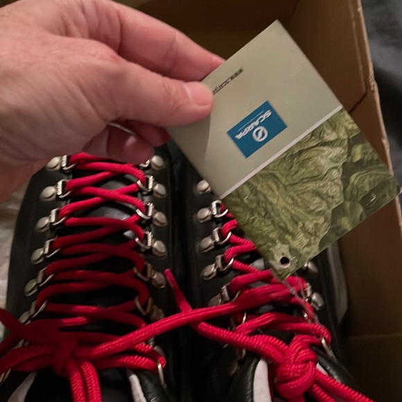 NWT Scarpa Primitive Boot Women Sz 6.5 (37.5) black nib - Picture 2 of 3